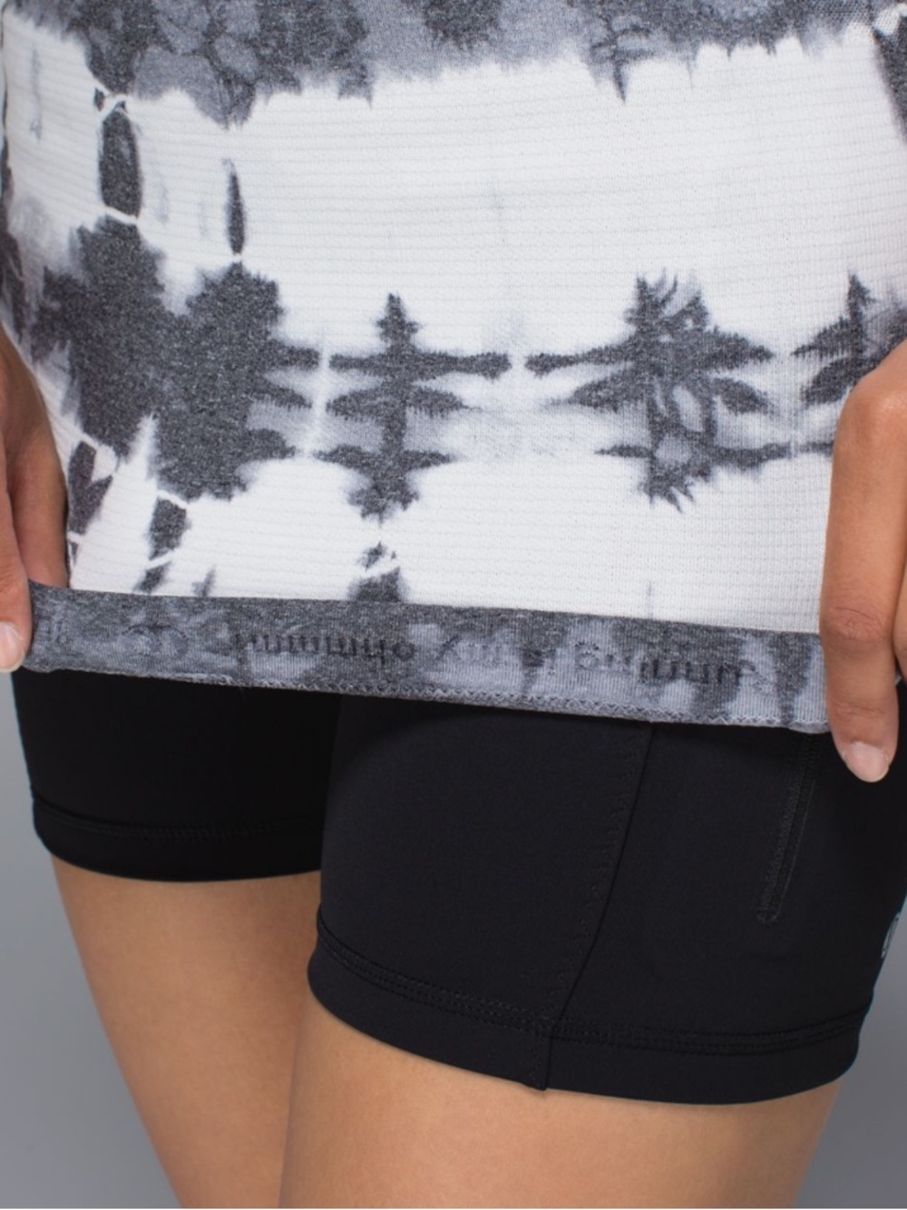 Lululemon Run: Swiftly Tech Short Sleeve Scoop *Tie Dye Sz 8 - Picture 7 of 11